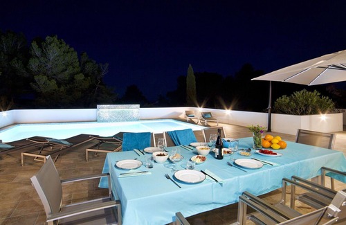 Casas de Torrat Casa | Estupenda casa de vacaciones privada con A/C, WIFI, piscina privada, TV, terraza y aparcamiento