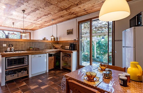 Abbazia Casa | Casa de vacaciones privada con WIFI, TV, patio, mascotas permitida, vista panorámica, aparcamiento
