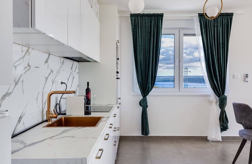 Maslenica Villa | Maravillosa casa de vacaciones privada para 6 personas con WIFI, A/C, TV y terraza