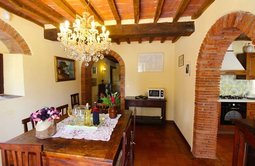 Le Piazze Villa | Maravillosa casa de vacaciones privada para 6 personas con piscina privada, TV y mascotas permitida