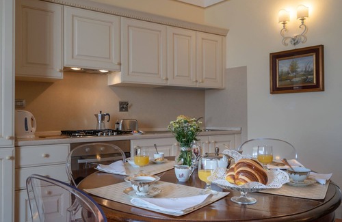 Ronta Villa | Casa de vacaciones privada con WIFI, jacuzzi, piscina privada, TV, vista panorámica, aparcamiento