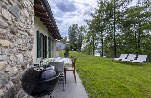 Cremignane Villa | Preciosa casa de vacaciones privada con WIFI, piscina privada, A/C, TV, patio y mascotas permitida