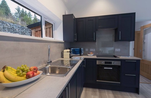 Balnain Villa | Casa de vacaciones privada con WIFI, TV, patio, mascotas permitida, vista panorámica, aparcamiento