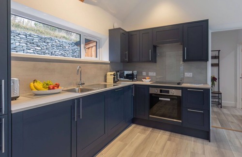 Balnain Villa | Casa de vacaciones privada con WIFI, TV, patio, mascotas permitida, vista panorámica, aparcamiento