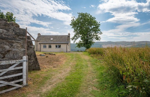 Balnain Casa | Casa de vacaciones privada con TV, patio, mascotas permitida, vista panorámica, aparcamiento