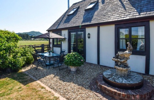 Llangyniew Casa | Estupenda casa de vacaciones privada con WIFI, TV, patio, vista panorámica y aparcamiento