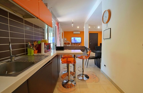Ameglia Villa | Casa de vacaciones privada con piscina privada, A/C, WIFI, TV, veranda, cerca de La Spezia