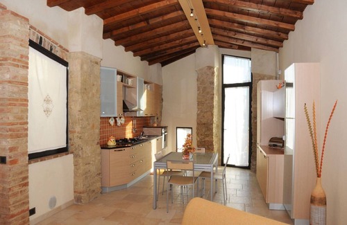 Asciano Villa | Maravillosa casa de vacaciones privada con WIFI, A/C, piscina, TV, terraza y aparcamiento