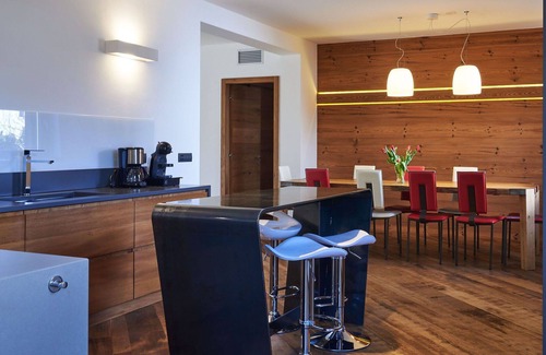 Colico Piano Villa | Casa de vacaciones privada con piscina privada, WIFI, A/C, jacuzzi, TV, patio, aparcamiento