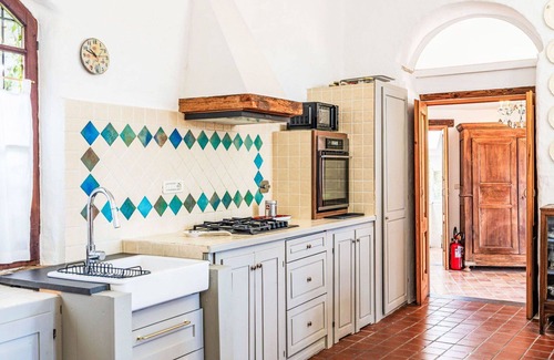 Dolcedo Villa | Preciosa casa de vacaciones privada con WIFI, mascotas permitida, vista panorámica y aparcamiento