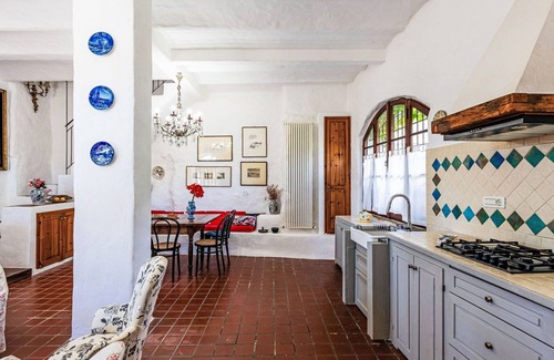 Dolcedo Villa | Preciosa casa de vacaciones privada con WIFI, mascotas permitida, vista panorámica y aparcamiento