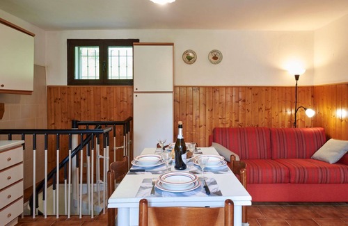 Dascio Casa | Maravillosa casa de vacaciones privada para 3 personas con WIFI, patio y mascotas permitida