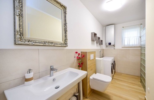 Trilj Casa | Stunning private villa with A/C, WIFI, private pool, TV, terrace, panoramic view and parking