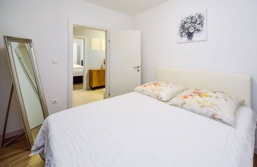 Trilj Casa | Stunning private villa with A/C, WIFI, private pool, TV, terrace, panoramic view and parking