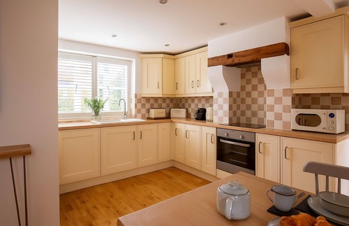 Stow-on-the-Wold Cabaña | Stunning property in the beautiful market town of Stow-on-the-Wold - Devon House Cottage