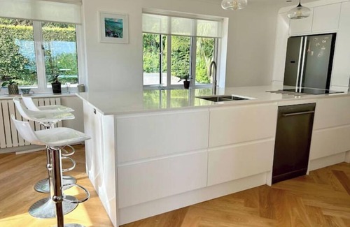Niton Casa | Stunning property with sea views and swimspa