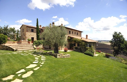 Pienza Casa | Impresionante casa de campo reformada con todas las comodidades de lujo y personal incluido