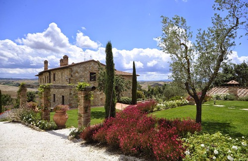 Pienza Casa | Impresionante casa de campo reformada con todas las comodidades de lujo y personal incluido