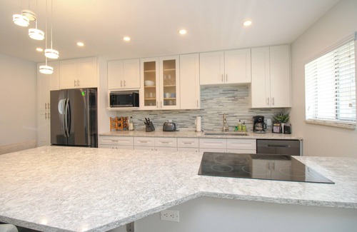 Coquina Sands Condominio | STUNNING REMODELED 2/2 CONDO IN THE ELEVEN HUNDRED CLUB AT COQUINA SANDS NAPLES