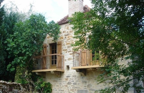 Cazillac Casa | Impresionante granero de piedra renovado de 90 metros cuadrados en los terrenos de un antiguo molino