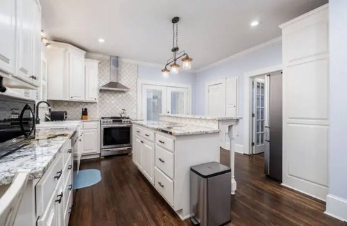 Gastonia Casa | Stunning renovated historic home with in-law apt