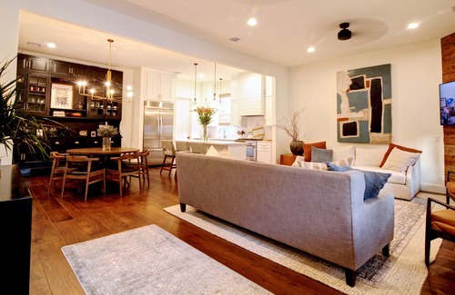 Washington Ave./ Memorial Park Casa | Stunning Renovated Luxury Home in the Heights