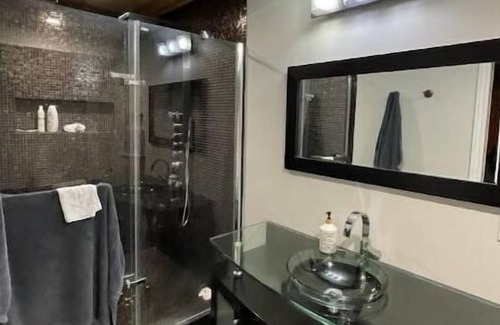 Port Franks Cabaña | Stunning Riverside Retreat Port Franks