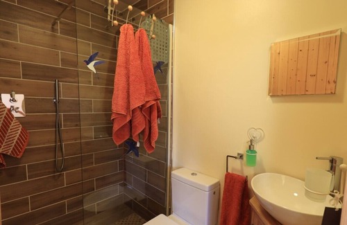 Carnforth Casa | Stunning rural cottage. Home from home. Dogs welcome.