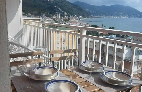 Lavina Apartamento | Stunning sea and gulf view 3 minutes from the beach