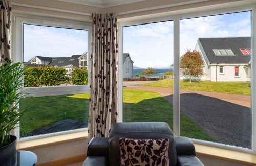 Oban Casa | Stunning Sea Views - Luxury 4BR Beach House