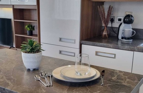 Christchurch Cabina | Stunning Seaside Lodge Nr New Forest 2 bed