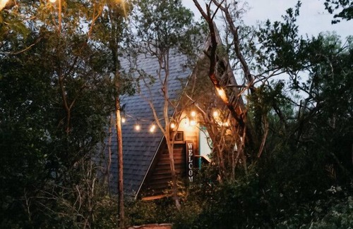 New Braunfels Cabina | Stunning, Secluded A-Frame w/ Hammock and Tree Top View