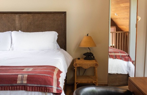 Camp Nelson Cabina | Stunning Sequoia Retreat: Springs, Spa & Sauna