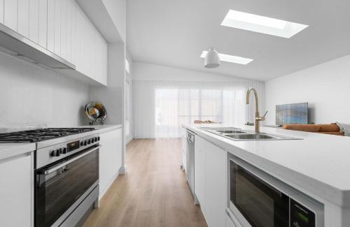 Bathurst Casa | Stunning Seymour - 3 Bed 2 Bath - Amazing Location