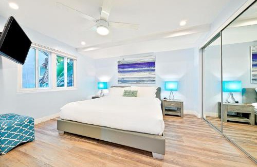 South Mission Beach Casa | Stunning South Mission Home with Private Rooftop & Ocean Views!
