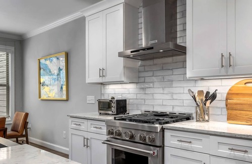Greensboro Casa | Stunning & Spacious 3 Br 3 Bath Townhome Near Everything!