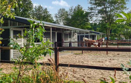 Hoogersmilde Otro | Stunning StaCaravan In Hoogersmilde
