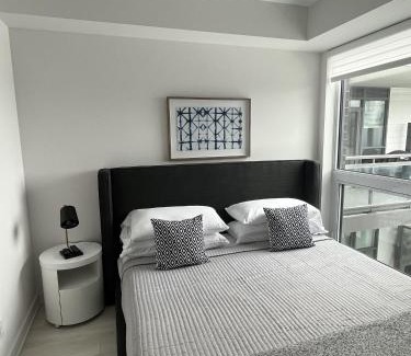 Innisfil Apartamento | Stunning Stayz At Friday Harbour Beach Marina Resort Lake Simcoe Innisfil
