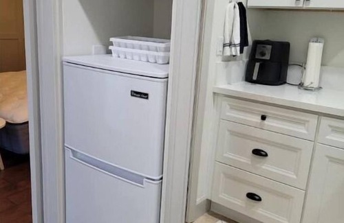 Rancho Bernardo Apartamento | Stunning Studio w/Yard and Hot Tub - Suite B