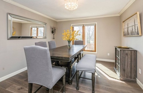 Urbandale Casa | Stunning Suburban Home in Quiet Neighborhood