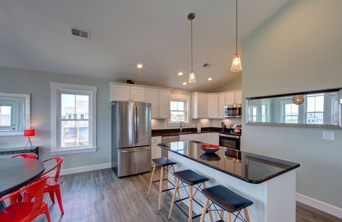 Salvo Casa | Stunning sunsets, private harbor, beach walks, fishing from the pier.