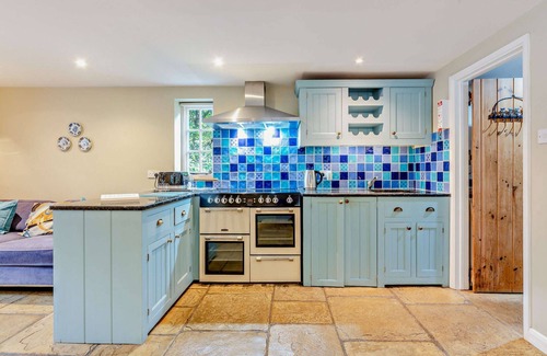 Ilmington Cabaña | Stunning thatched dog friendly holiday cottage - The Glen, Ilmington