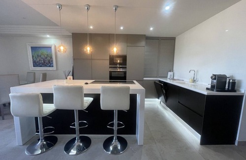 Diputación de Rincón de San Ginés Apartamento | Stunning Three Bedrooms in Los Olivos