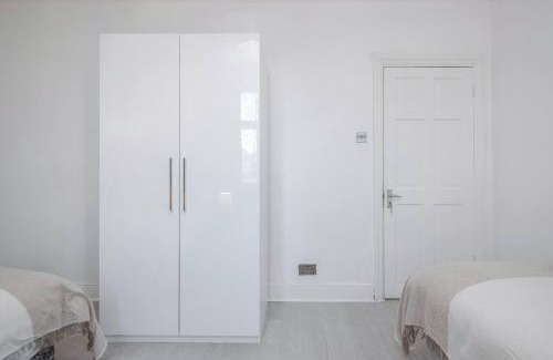 Tilbury Apartamento | Stunning Top 2 Bed Flat Tilbury Central Location