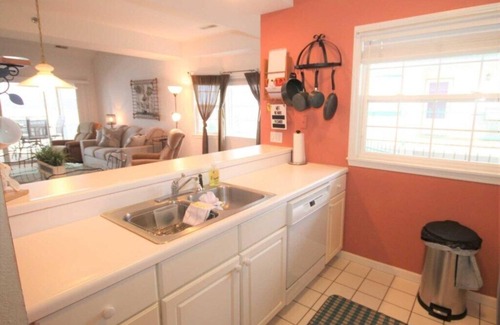 Lakeland Condominio | Stunning Top Floor View! Queen Bunk Bed! Family Friendly Harbour Towne Complex! Slip Close to Unit!