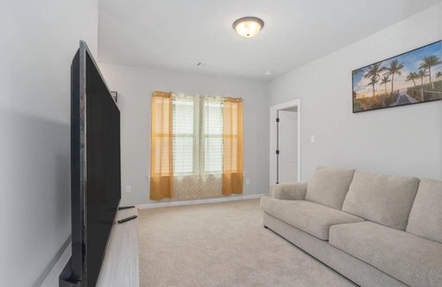 Highlands - Perkins Casa | Stunning Townhouse by LSU