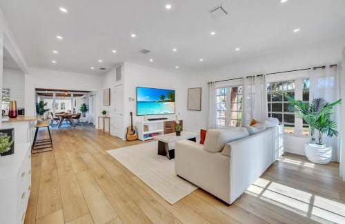 Delray Beach Casa | Stunning Tropical Pool House Delray Near The Ocean