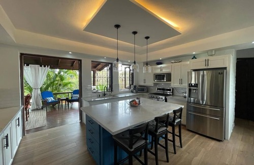 Castries Quarter Casa | Stunning Tropical Vacation Villa With Fantastic Views