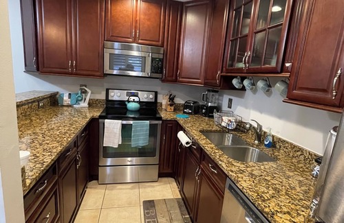 Port Saint Lucie Casa | Stunning two bedroom townhouse in a centralized location of Port St Lucie.