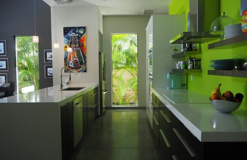 Alta Vista Casa | Impresionante, ultra moderna casa con piscina a poca distancia del centro de Sarasota